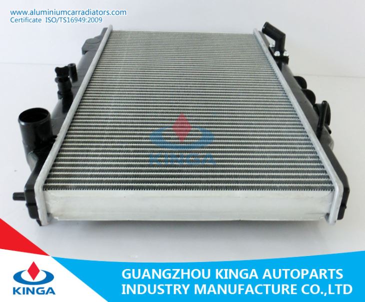 Aluminum Radiator For Nissan 'urvan'06 Mt